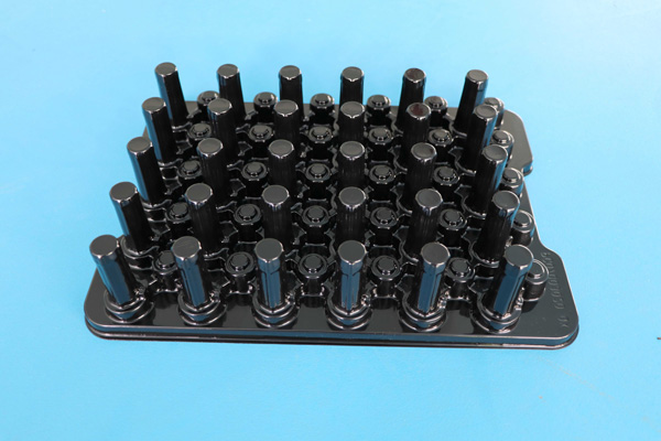 六(liù)安電子(zǐ)産品吸(xi)塑包裝(zhuang)-定制電(diàn)子産品(pin)吸塑包(bao)裝-方立(li)包裝紙(zhi)箱